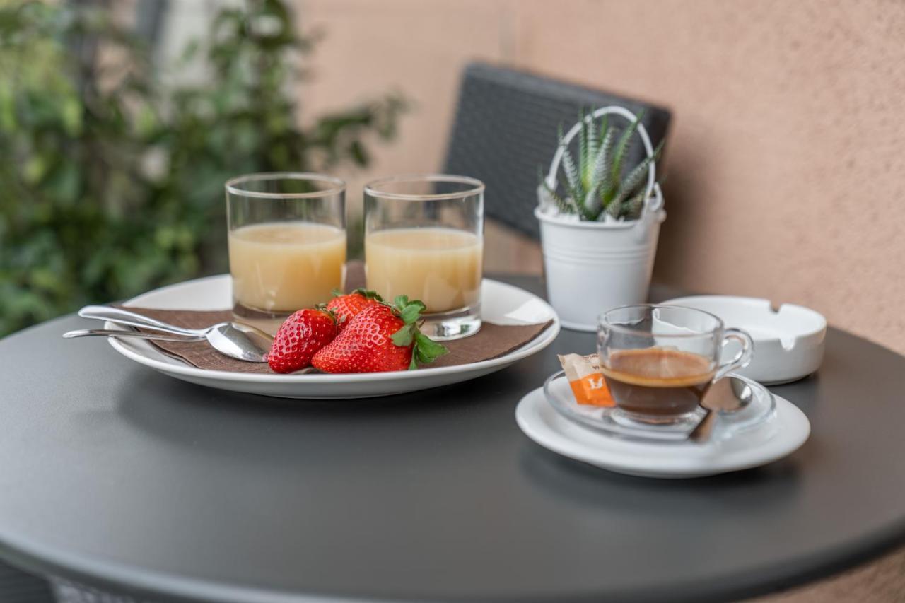 Dolce Notte Acomodação com café da manhã Verona Exterior foto